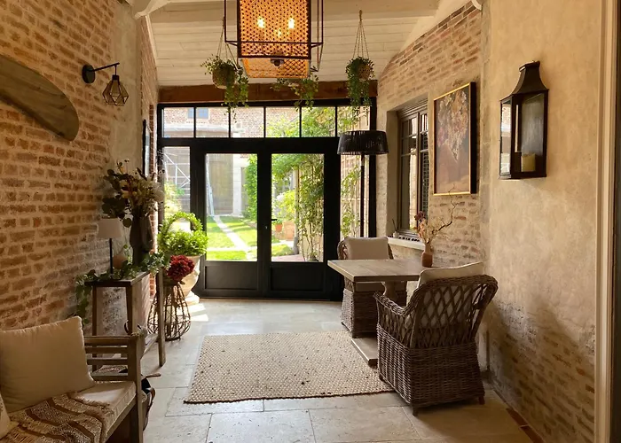 Les Hortensias Bed & Breakfast 3*